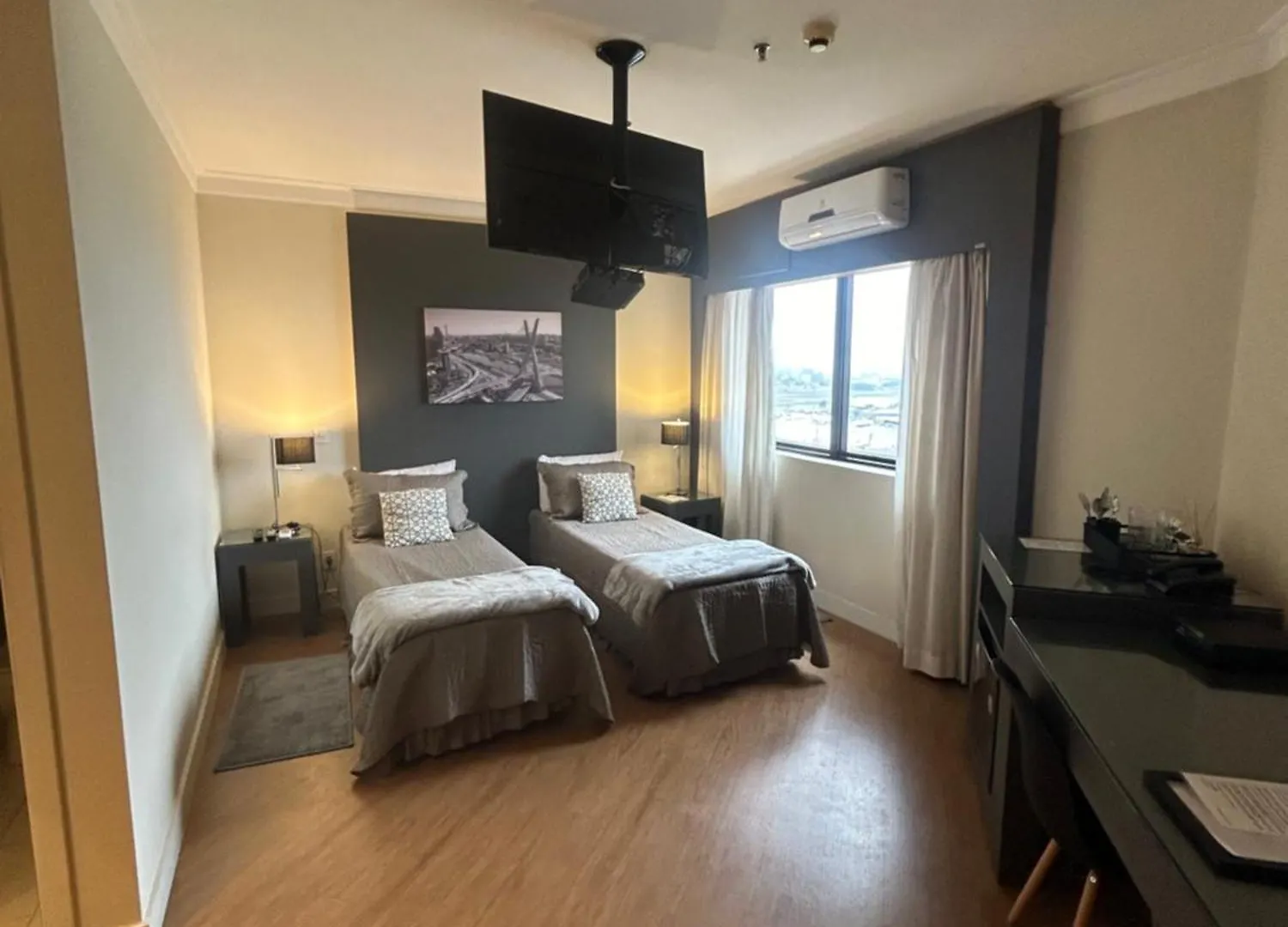 Flat Aeroporto Congonhas Nobil Vista Pista Garagem Gratis 2005 Apartamento São Paulo
