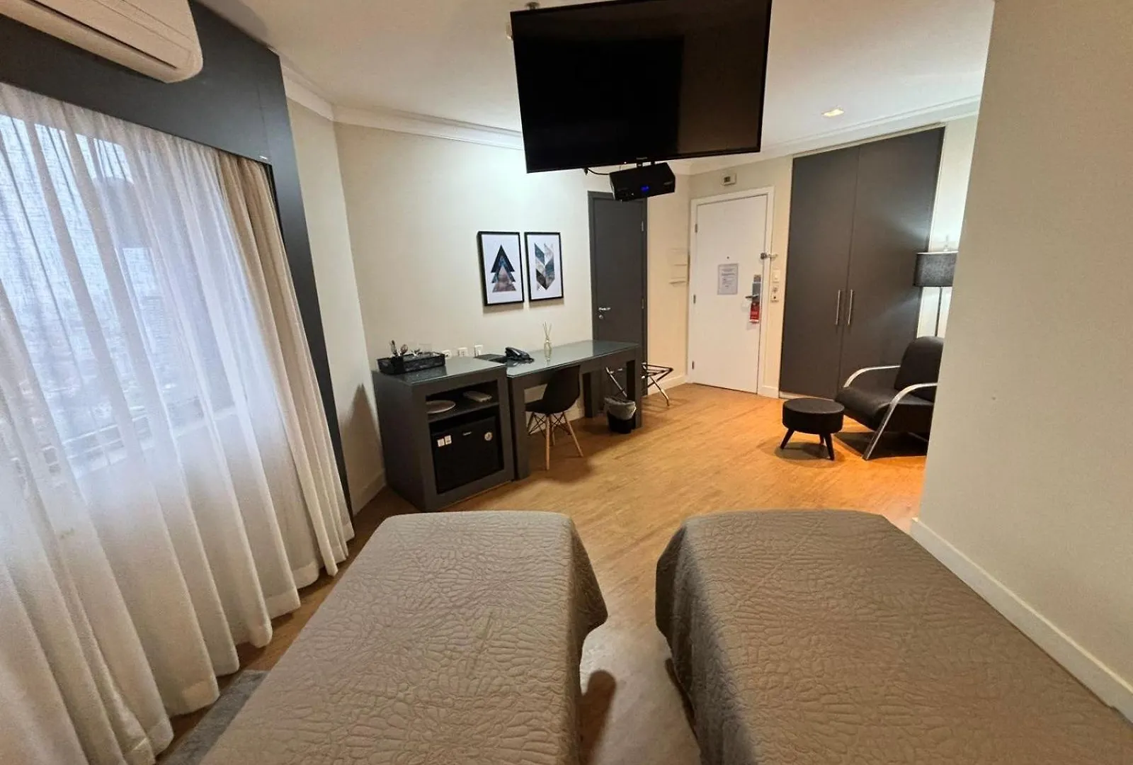 Flat Aeroporto Congonhas Nobil Vista Pista Garagem Gratis 2005 Apartamento São Paulo